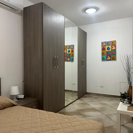 Apartamento New Smart Flat - Parking & Tram Stop