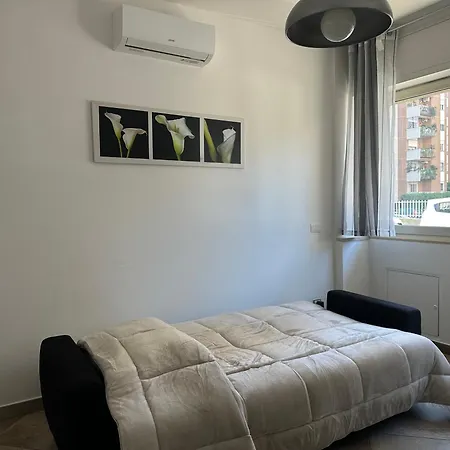 New Smart Flat - Parking & Tram Stop * Floransa