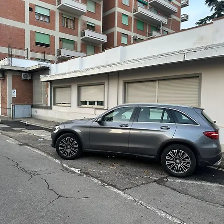 New Smart Flat - Parking & Tram Stop